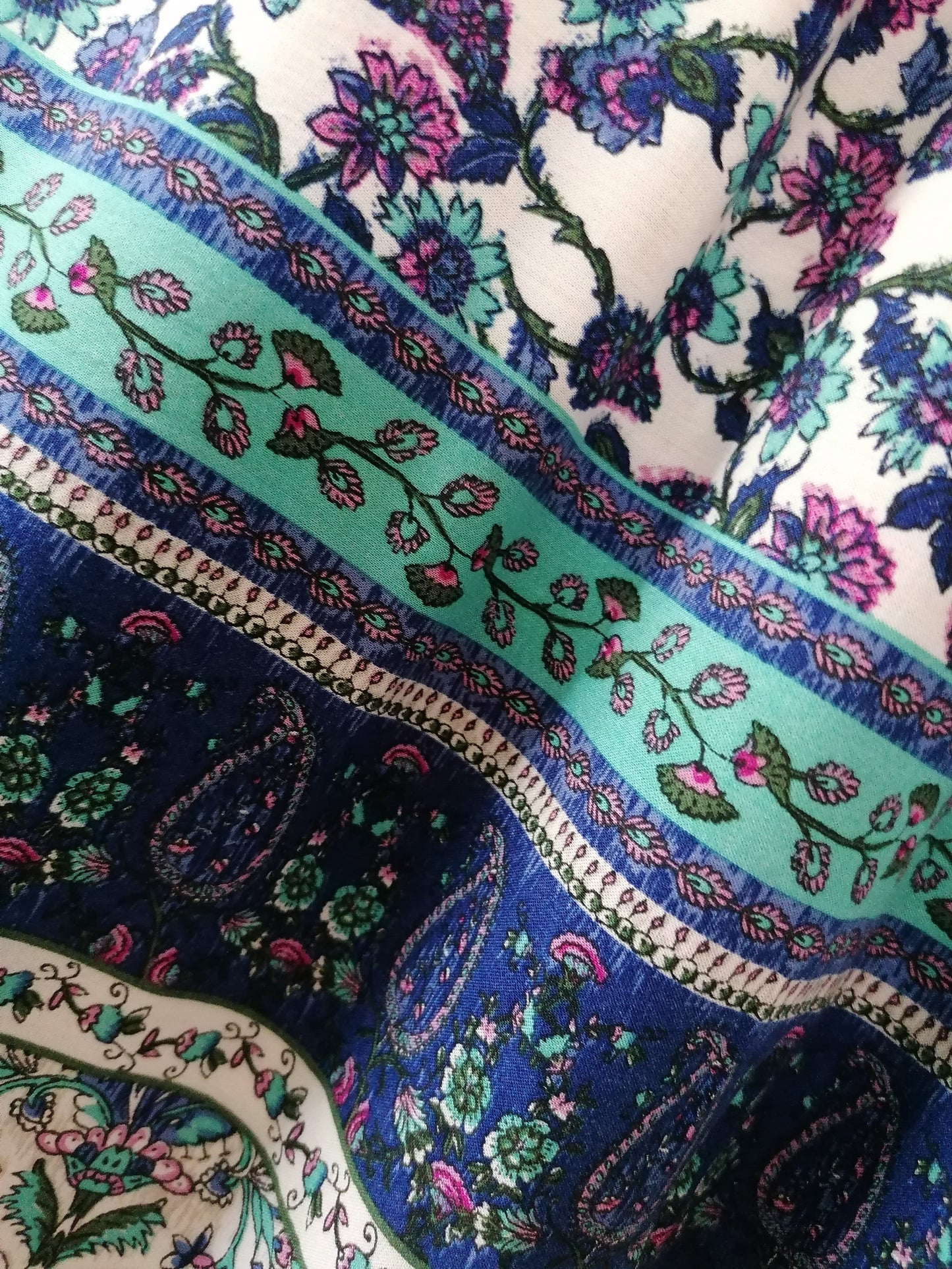 BOHO MODRÁ SUKNĚ S VOLÁNEM A BORDUROU